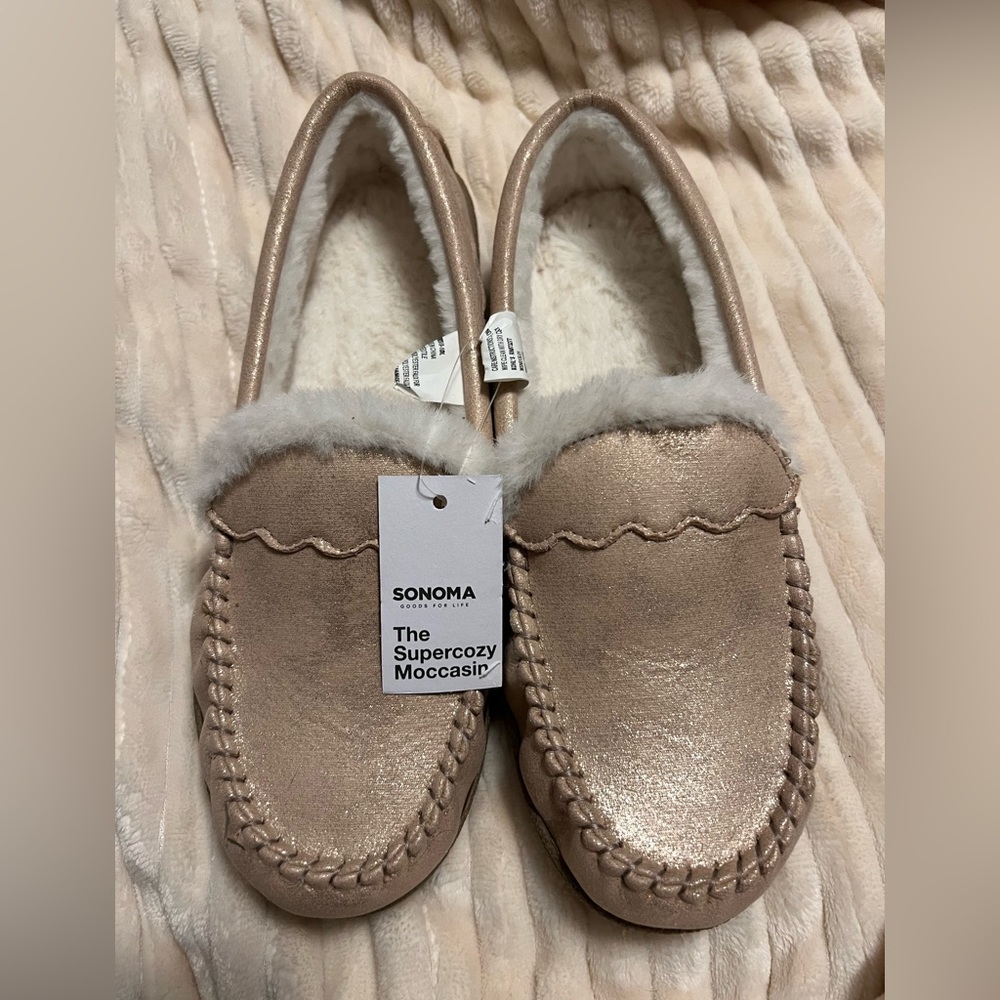 Women’s Light Glitter Moccasins